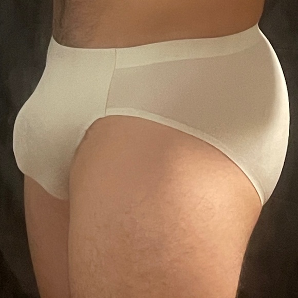 Meet your Posher - Picture 3 of 6